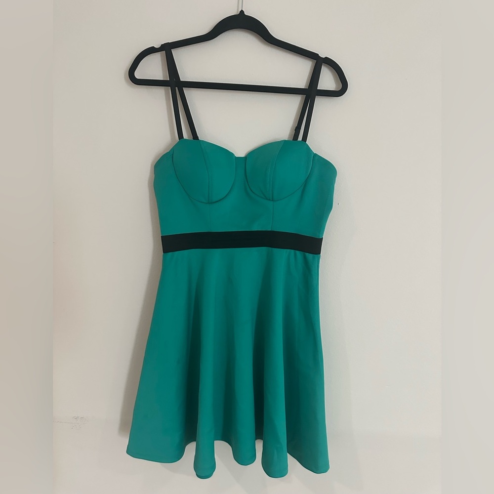 Stretchy Green Spaghetti strap mini dress size L